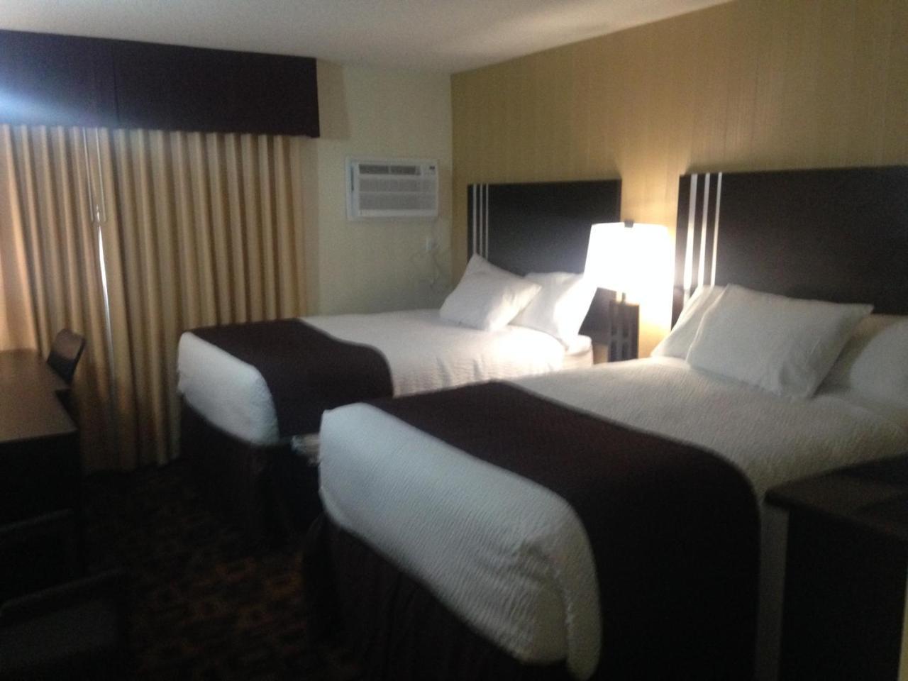Days Inn by Wyndham Sylvan Lake Eksteriør bilde